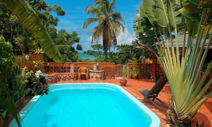 Conde House | Casa da Lua: Family-Friendly Retreat with Ocean Views