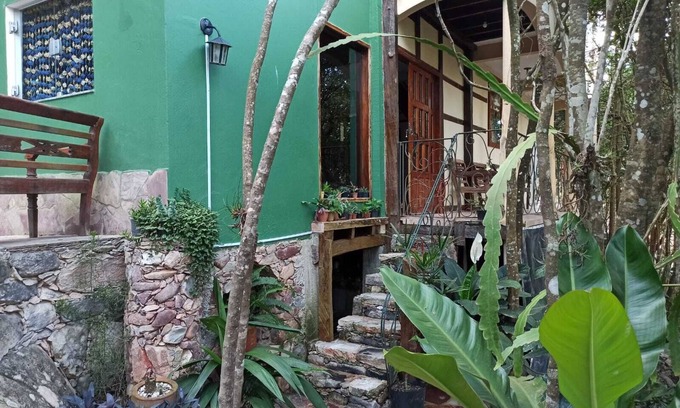 Ibicoara House | Relax at Casa da Mata: Nature Escape with Spa & Breakfast