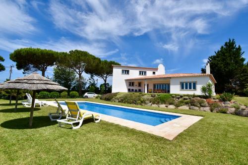Monserrate House | Elegant Casa da Mina Sintra with Pool and Breakfast