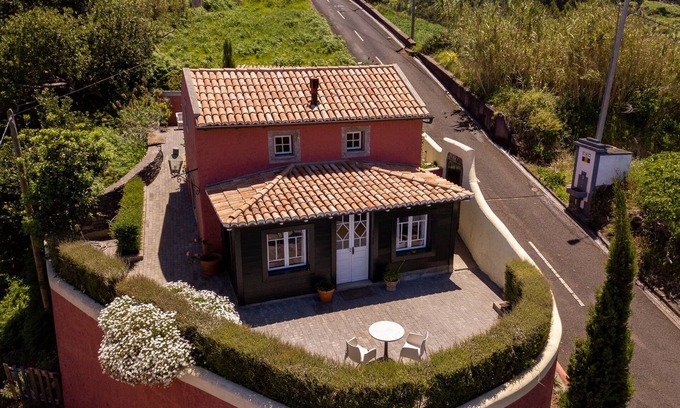 Lombada Velha House | Guest Rated: Casa da Muda Cottage II with Ocean View & Pool