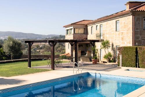 Barcelos House | Relax at Casa da Pousada - 4-Star Oceanfront Retreat