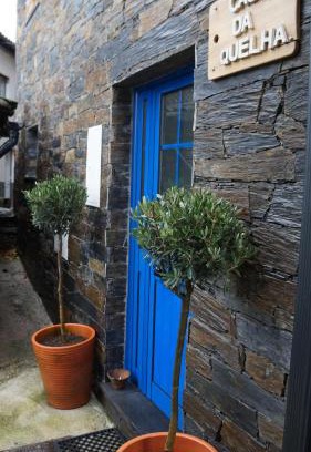 Chas de Egua House | Discover Casa da Quelha: Family-Friendly Retreat Rated 9/10
