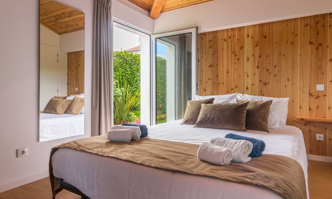 Ribeira Grande Apartment | Tranquil Casa da Ribeira Cottage Green Suite with Spa & Breakfast