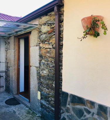 Parada House | Explore Casa Da Russa: A Pet-Friendly Mountain Retreat