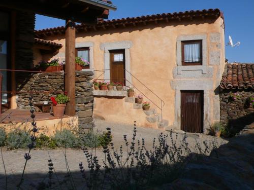 Sendim House | Discover Casa da Ti Cura: Family-Friendly & Highly Rated