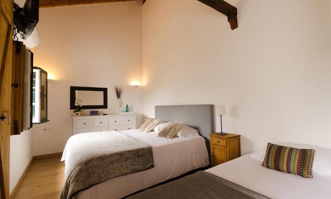 Corte do Pinto House | Family-Friendly Retreat at Casa da Torre - Rated 9/10!