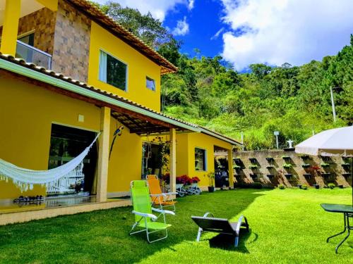 Vitor Hugo House | Discover Casa Amarela: Duplex with 3 Suites near Pedra Azul