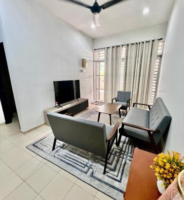 Kuantan House | Casa Damai Kuantan - near Taman Tas, SEMSAS, UMP,Airport, Uia, Matrik Gambang, Menara 188, 4bilik-3AC 1kipas, Ruang Tamu kipas