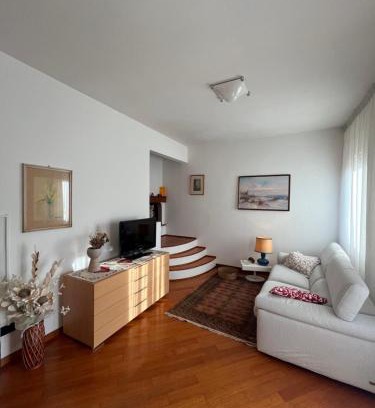 Gambassi Terme Apartment | Guest Rated 10/10: Casa Dandelle with Breakfast Included