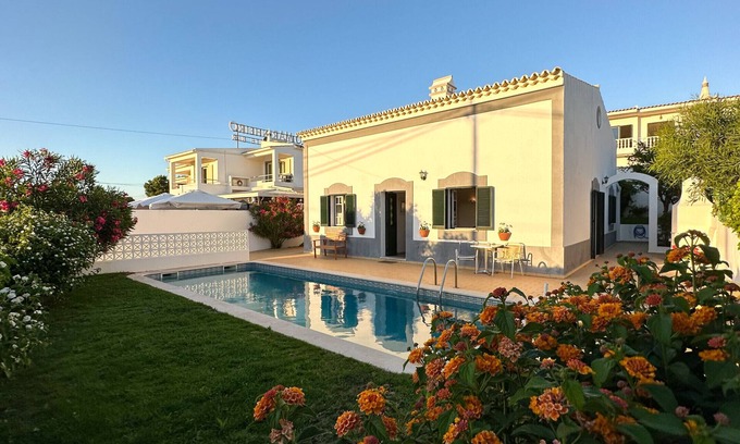 Sesmarias Villa | Discover Casa das Conchas V4 with Private Pool & Spa