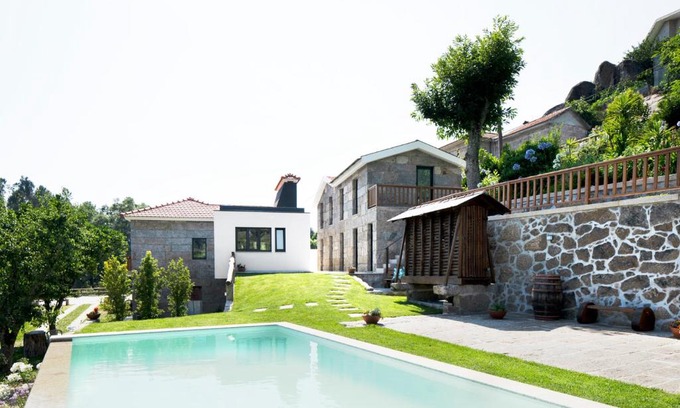 Castelo de Paiva House | Discover CASA DAS FONTELAS: Oceanfront Getaway Awaits