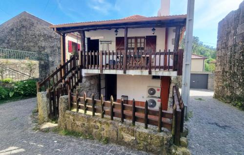 Covide House | Welcoming Casa das Marias: Ideal for Families and Pets