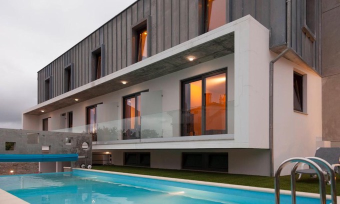 Vouzela House | Oceanfront Retreat at Casa das Origens - Rated 9.2/10
