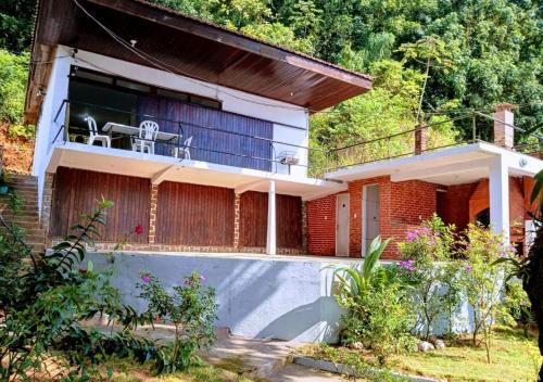 Mangaratiba House | Oceanfront Bliss at Casa das Orquídeas in Itacuruça