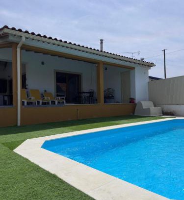 Ourem House | Elegant Stay at Casa das Sapinhas with Pool & Pet-Friendly