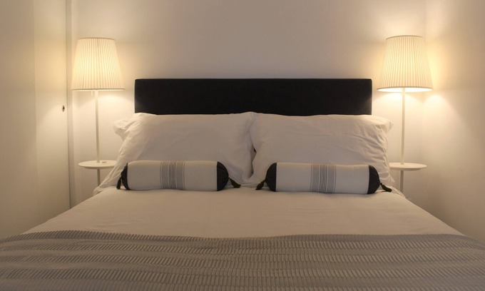 Santos Apartment | Stylish Casa das Trinas in Bairro da Lapa with Spa & Breakfast
