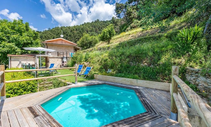 Strettoia House | Relax at Casa Davide: Poolside Retreat with Great Amenities