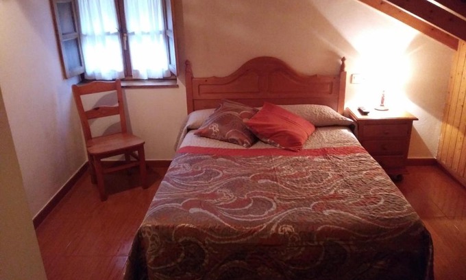 Cangas de Onis House | Discover Casa de Aldea La Ablanera: Pet-Friendly Retreat