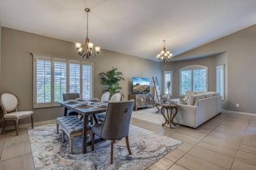 Biggs Field House | Casa De Arbol: Family-Friendly Getaway with 10/10 Reviews