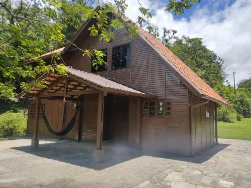 Sao Jose dos Pinhais House | Pet-Friendly Retreat at Casa de Campo with Pool Access