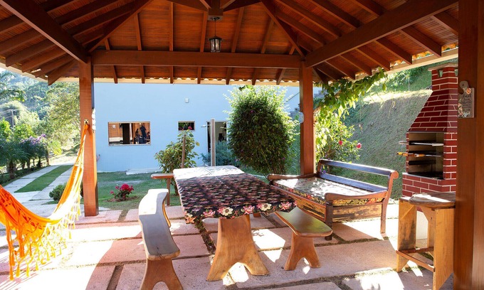 Marechal Floriano House | Cozy Casa de Campo with BBQ, Spa & Family Amenities