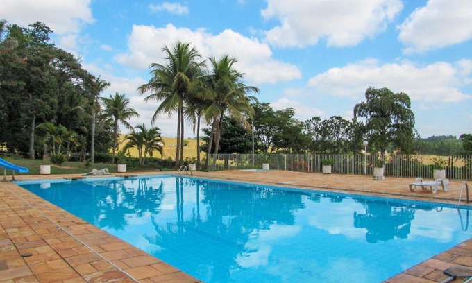 Porto Feliz House | Relax at Casa de Campo: Pool, BBQ & Family-Friendly Fun