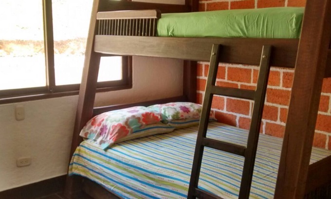El Penol Cottage | Idyllic Casa de Campo Guatape-Peñol with Pool & Spa