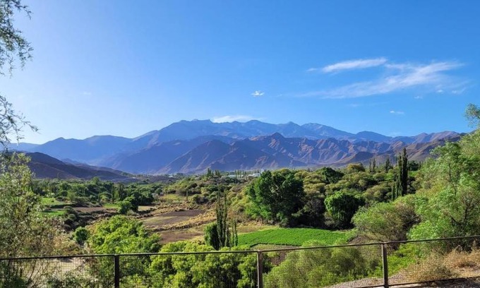 Cachi House | Pet-Friendly Casa de CAMPO HUAKA HUASY with Breakfast Included