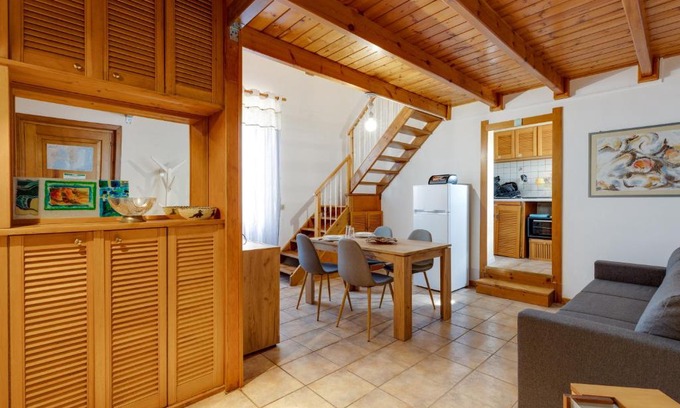 Oristano Apartment | Family-Friendly Getaway at Casa De Castro Hotel