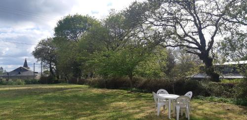 Cospeito House | Pet-Friendly Retreat at Casa de Corbelle - Family Welcome