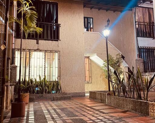 Robledo House | Relaxing Casa de Descanso in Medellín - Family & Pet Friendly