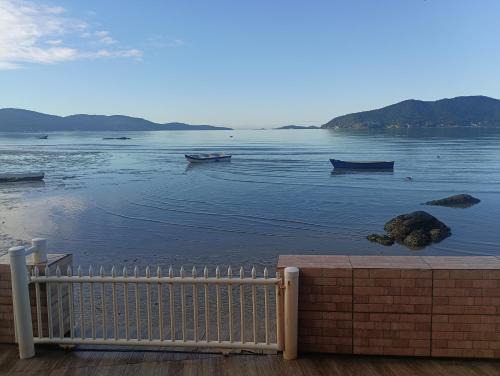 Palhoca House | Beachfront Casa de Frente ao Mar - Family & Pet Friendly