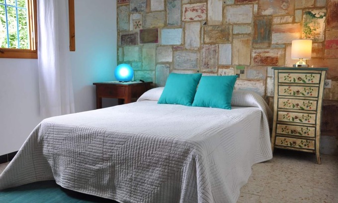 El Palmar House | Casa de Gertrudis: Traditional Spanish Retreat by the Beach