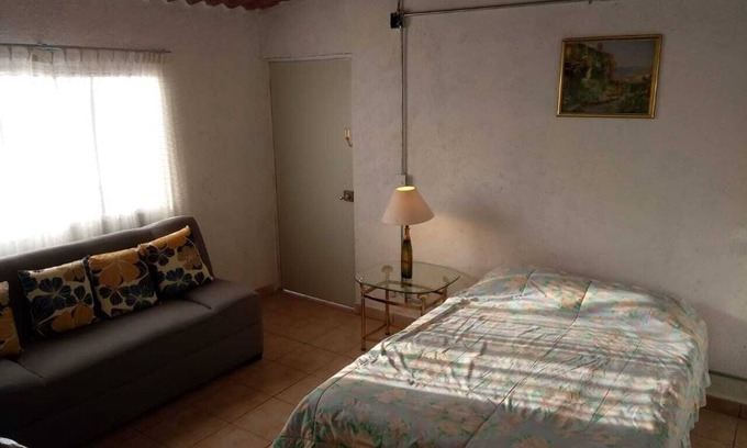 San Francisco Culhuacan House | Casa de Irma: Ideal for City Visits and Business Travelers