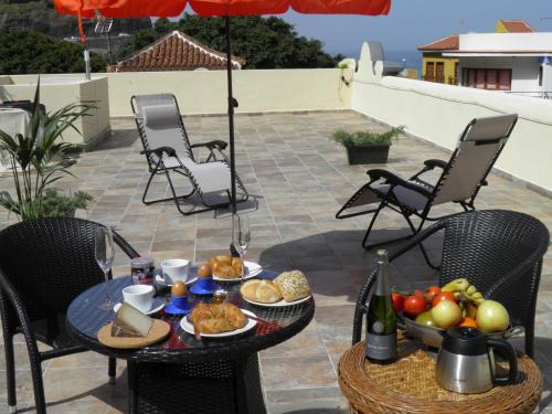 Garachico House | Oceanfront Casa de Isora with Breakfast & Child-Friendly Amenities
