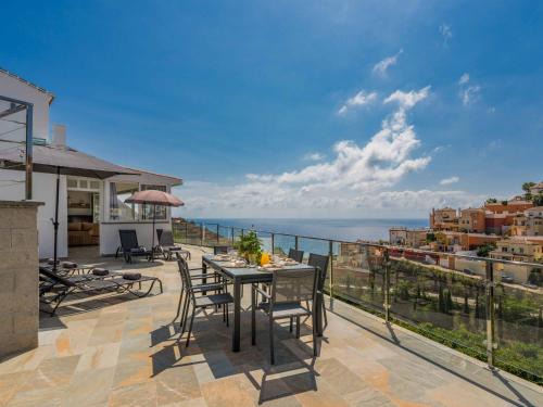 Torrox Villa | Experience Oceanfront Bliss at Casa de la Abuela Hotel
