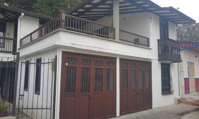 Salento Villa | Casa de la Ciencia: Family-Friendly Retreat with Hot Tub