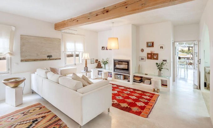 Colonia de Sant Pere House | Casa De La Mar 19: Family & Pet-Friendly Getaway