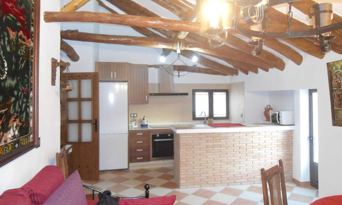 Montefrio Apartment | Discover Casa de Los Albas: Spa Retreat in Montefrio