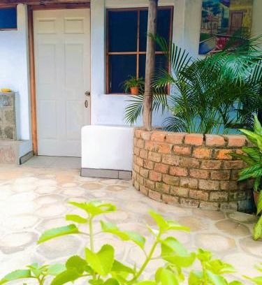 Leon Hotel | Budget-Friendly Casa de Los Berrios: Pet & Child Friendly Stay