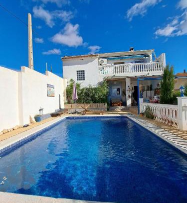 Tozar Apartment | Discover Casa de los Suenos Granada: Oceanfront Retreat