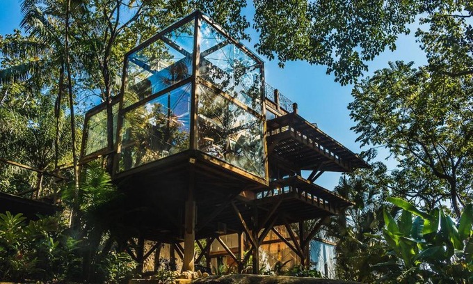 Sao Pedro House | Luxury Retreat with Ocean View in Ilhabela - 4 Star Rated