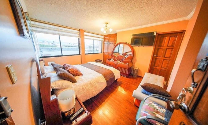 Chimborazo Province House | Discover Casa de Mármol: Guest Rated 9.6 with Spa & Dining