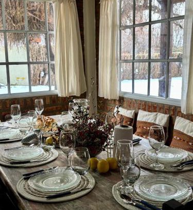 El Calafate House | Family-Friendly Retreat at Casa de Mimbres Awaits You