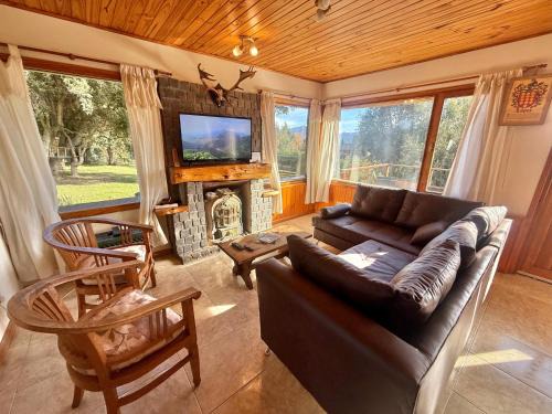 Angostura Ski Chalet | Scenic Lakeview Retreat with Family and Pet-Friendly Amenities
