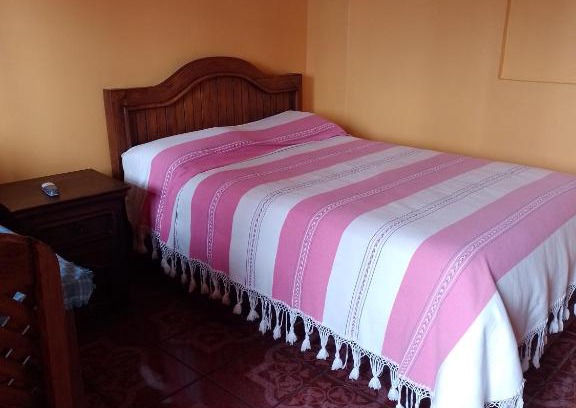 Del Cerrillo House | Family-Friendly Getaway at Casa de Carmelita: Rated 9/10