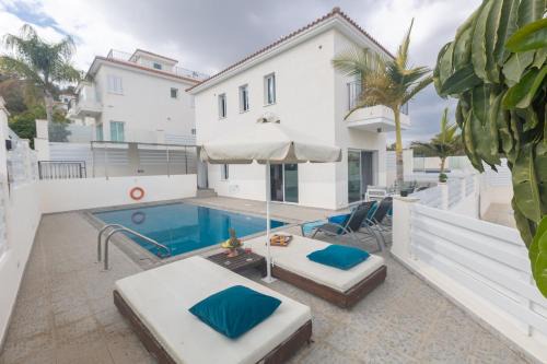Cape Greko Villa | Oceanfront Escape at Casa de Nicole - Guest Rated 9.7/10