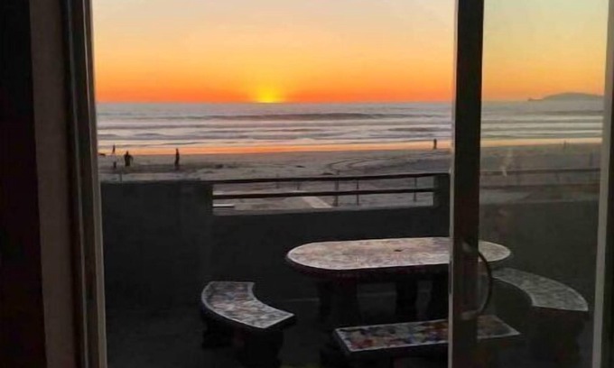 Rosarito Villa | Unforgettable Oceanfront Stay at Casa De Olas Beach House