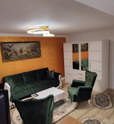 Alba Iulia Apartment | Kid-Friendly Getaway at Casa de pe Colt - Rated 9.7/10