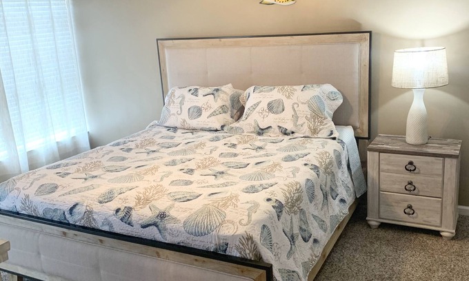 Manteo Condo | Discover Casa De Pearl: A Pirate's Cove Family Retreat